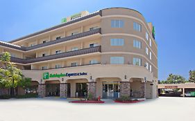 Holiday Inn Express & Suites Pasadena - Los Angeles By Ihg